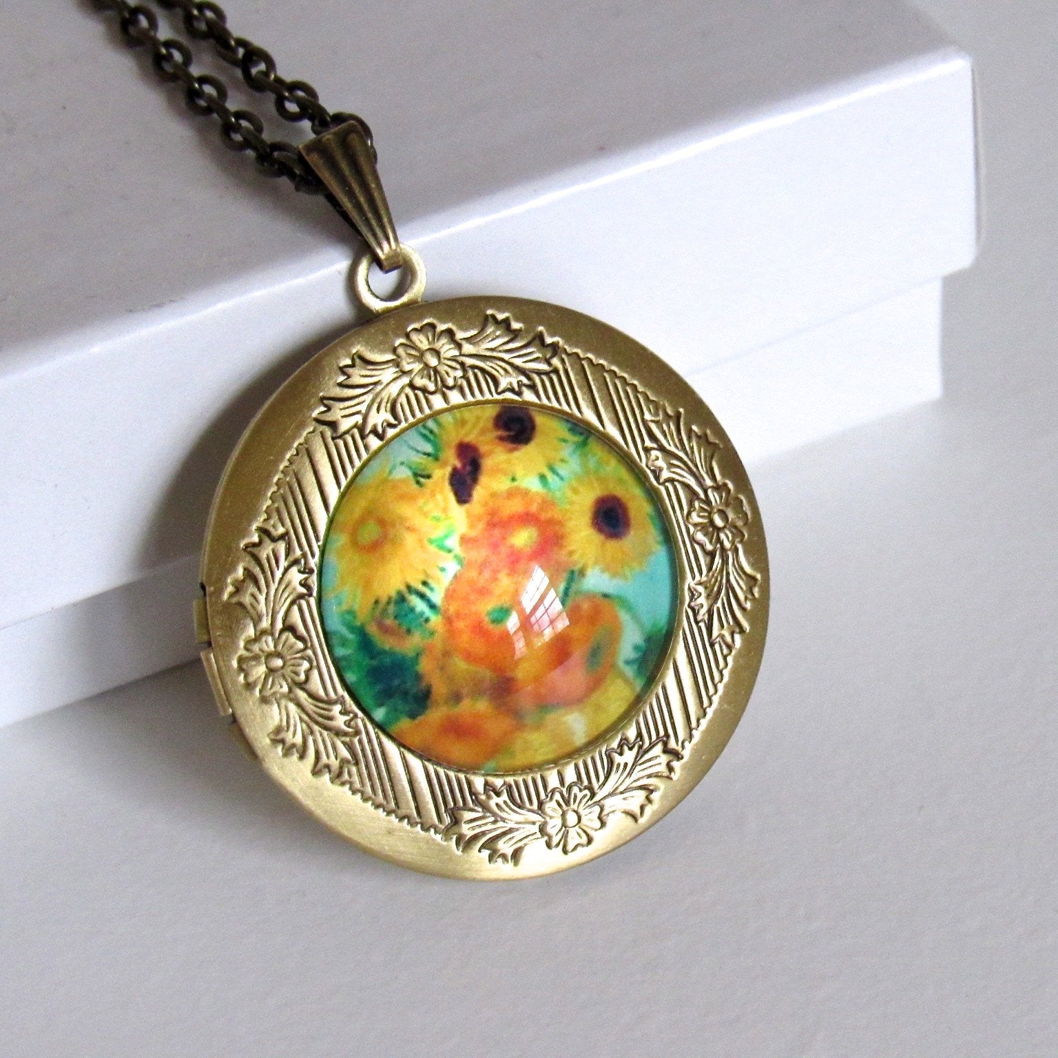 Van gogh hot sale sunflower necklace